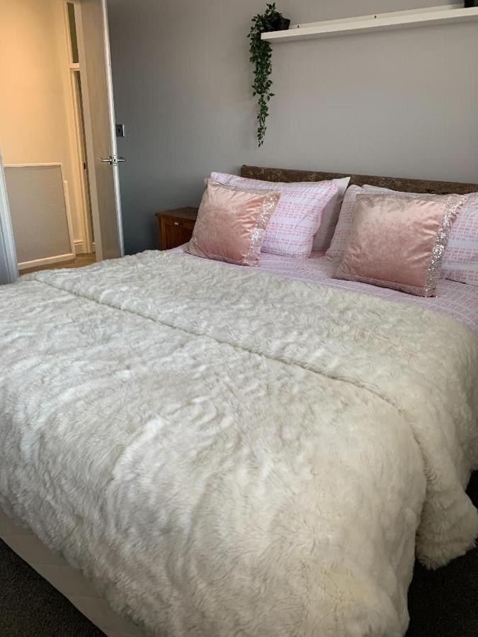 Appartement On Road With Free Parking *