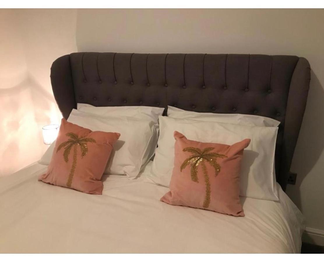 Appartement On Road With Free Parking